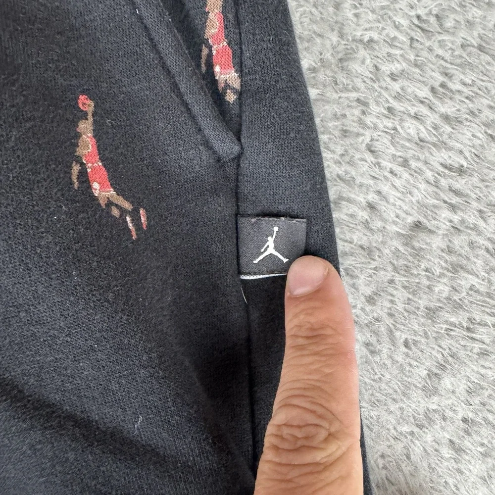 Jordan essentials statement
